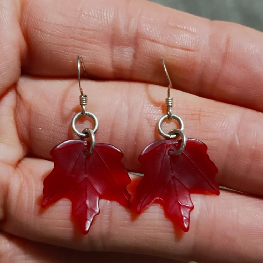 DARK RUBY RESIN MAPLE LEAVES .925 HOOK DROP DANGLE 1.5